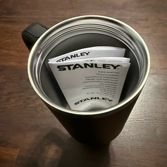 Stanley Matte Black Quencher Tumbler - Picture 3 of 3